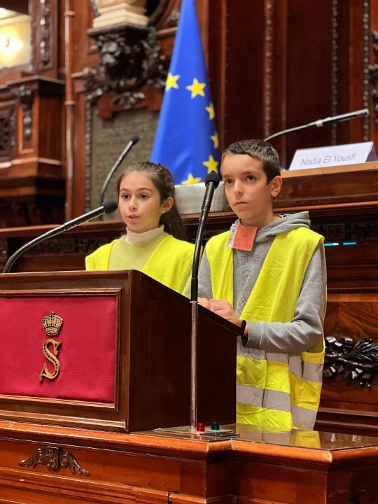  Place aux enfants  au Snat