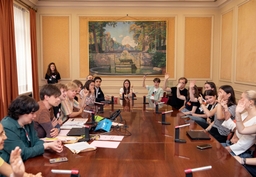 Jongerenparlement in de Senaat