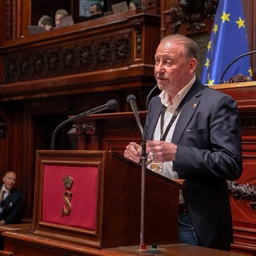 Le Sénat vote sur le projet de déclaration de révision de la Constitution