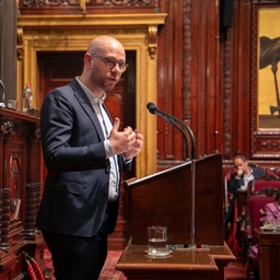 Le Sénat vote sur le projet de déclaration de révision de la Constitution