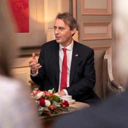 Bezoek van de president van de Republiek Italië aan het Federaal Parlement