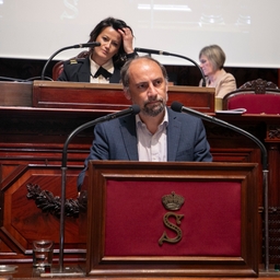 Le Sénat vote sur le projet de déclaration de révision de la Constitution