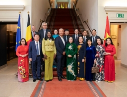 Bezoek van een Vietnamese parlementaire delegatie
