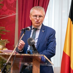 Groep van Wijzen presenteert zijn conclusies aan de federale regering