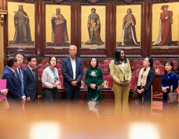 Bezoek van een Vietnamese parlementaire delegatie