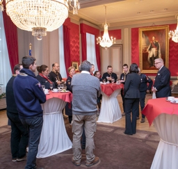 Guides et scouts au Sénat