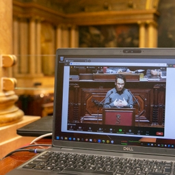 De Senaat bespreekt de economische emancipatie van vrouwen