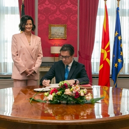 Président de la république de Macédoine du Nord visite le Sénat