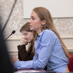 Jongerenparlement in de Senaat