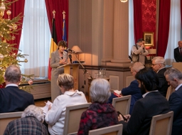 Groep van Wijzen presenteert zijn conclusies aan de federale regering