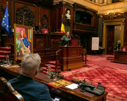 Portrait de Mme Sabine de Bethune inauguré au Sénat