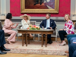 Visite de Willem-Alexander et Máxima au parlement