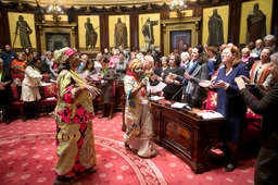 Ceremonie "Zoek uw Vredesvrouw 2014"