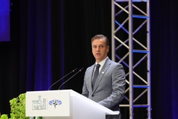 De Parlementaire Vergadering van de NAVO komt samen in Ljubljana