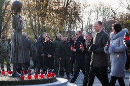 La Présidente du Sénat visite Kiev