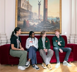 Jongerenparlement in de Senaat