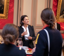 Guides et scouts au Sénat