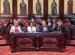 Portrait de Mme Sabine Laruelle inauguré au Sénat