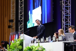 De Parlementaire Vergadering van de NAVO komt samen in Ljubljana