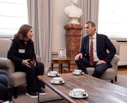 Ontmoeting met Mevrouw Vida Mehrannia