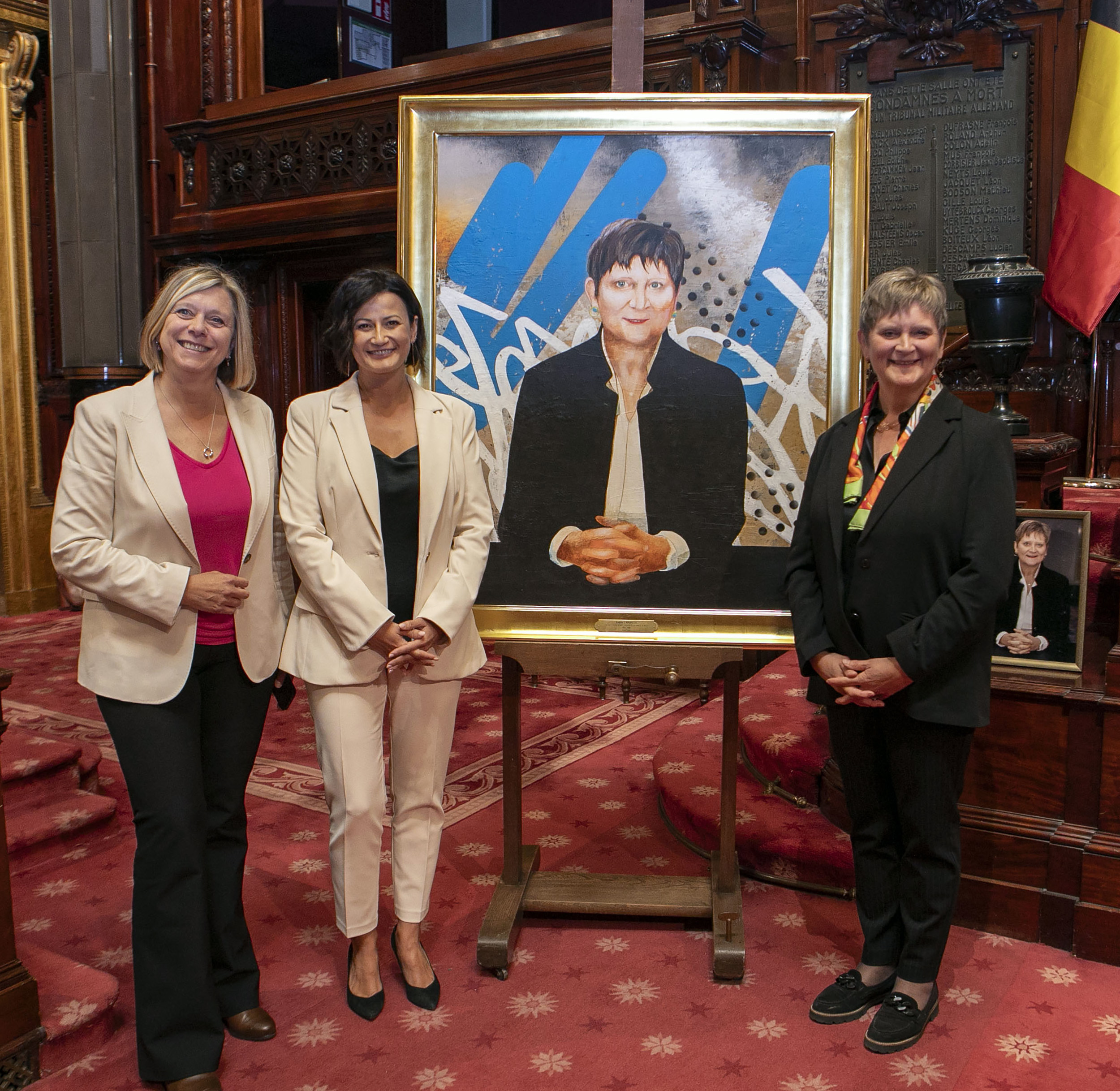  Portrait de Mme Sabine Laruelle inauguré au Sénat