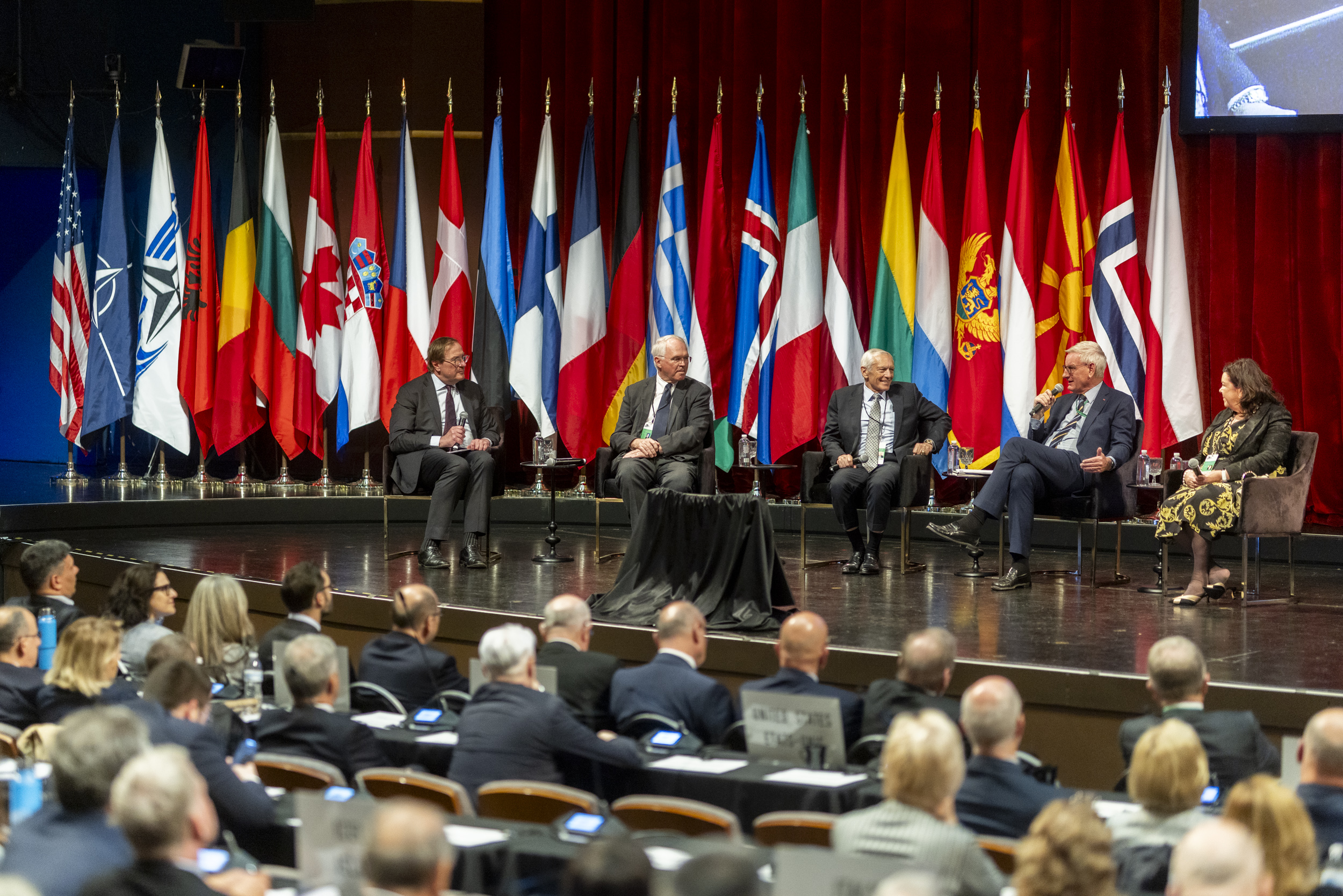  NAVO-Parlementaire Assemblee houdt lentezitting in Dayton