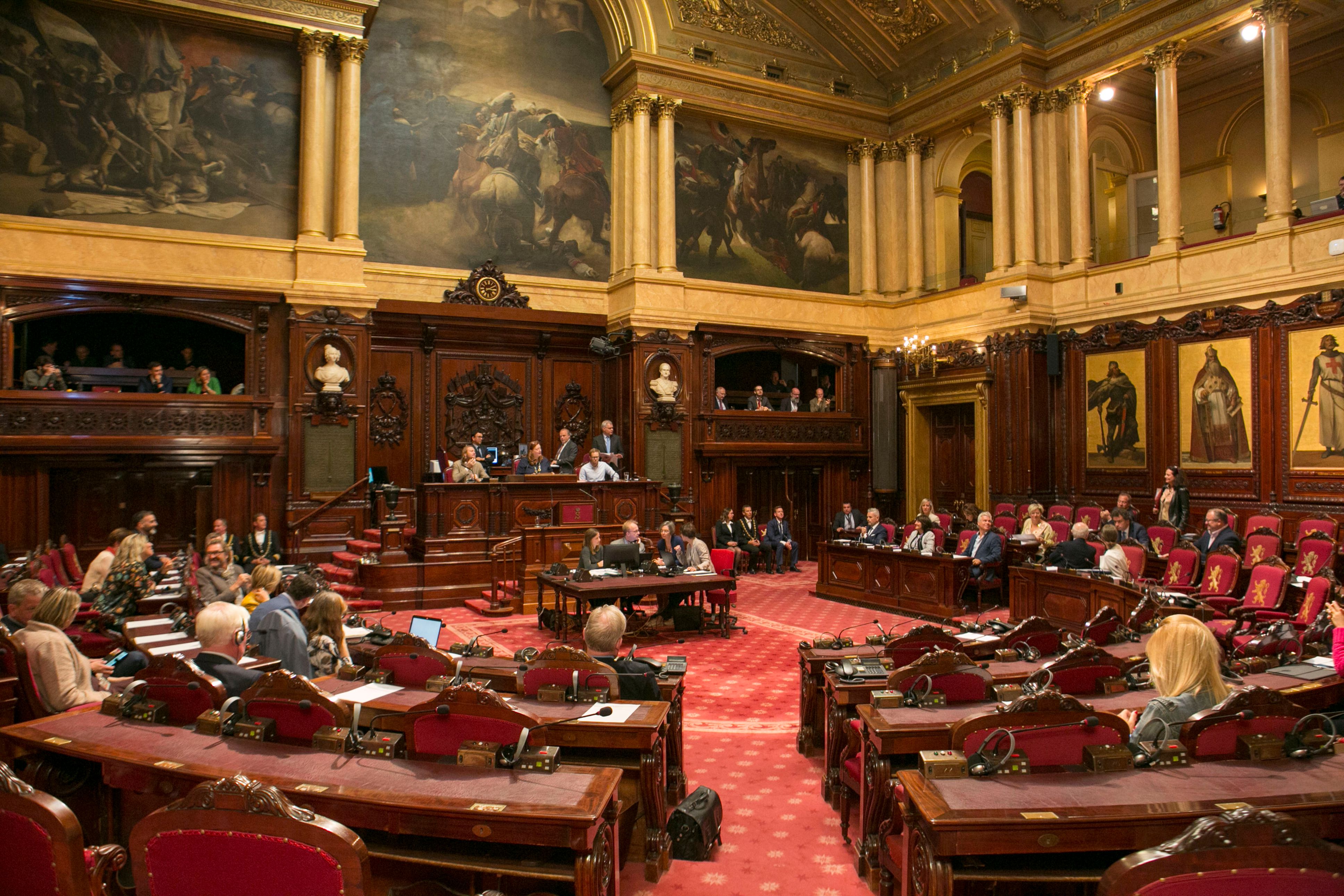  Nouveau sénateur: Lionel Bajart - Décès d’anciens sénateurs