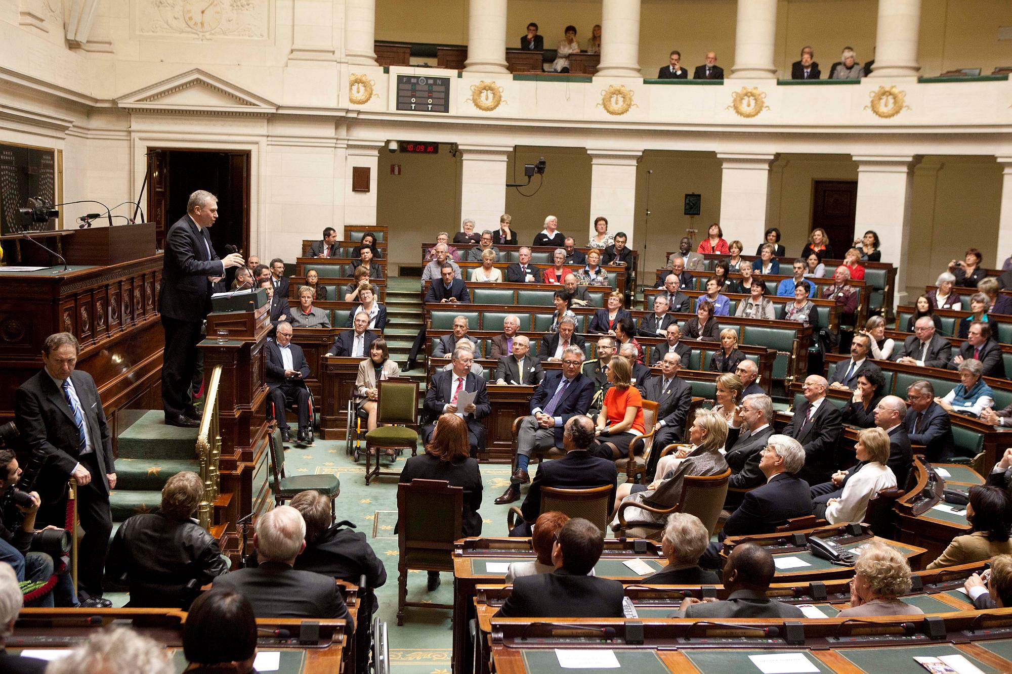  La Fête du Roi au Parlement féderal - “Hommage aux bénévoles et aux volontaires” - 15/11/2011