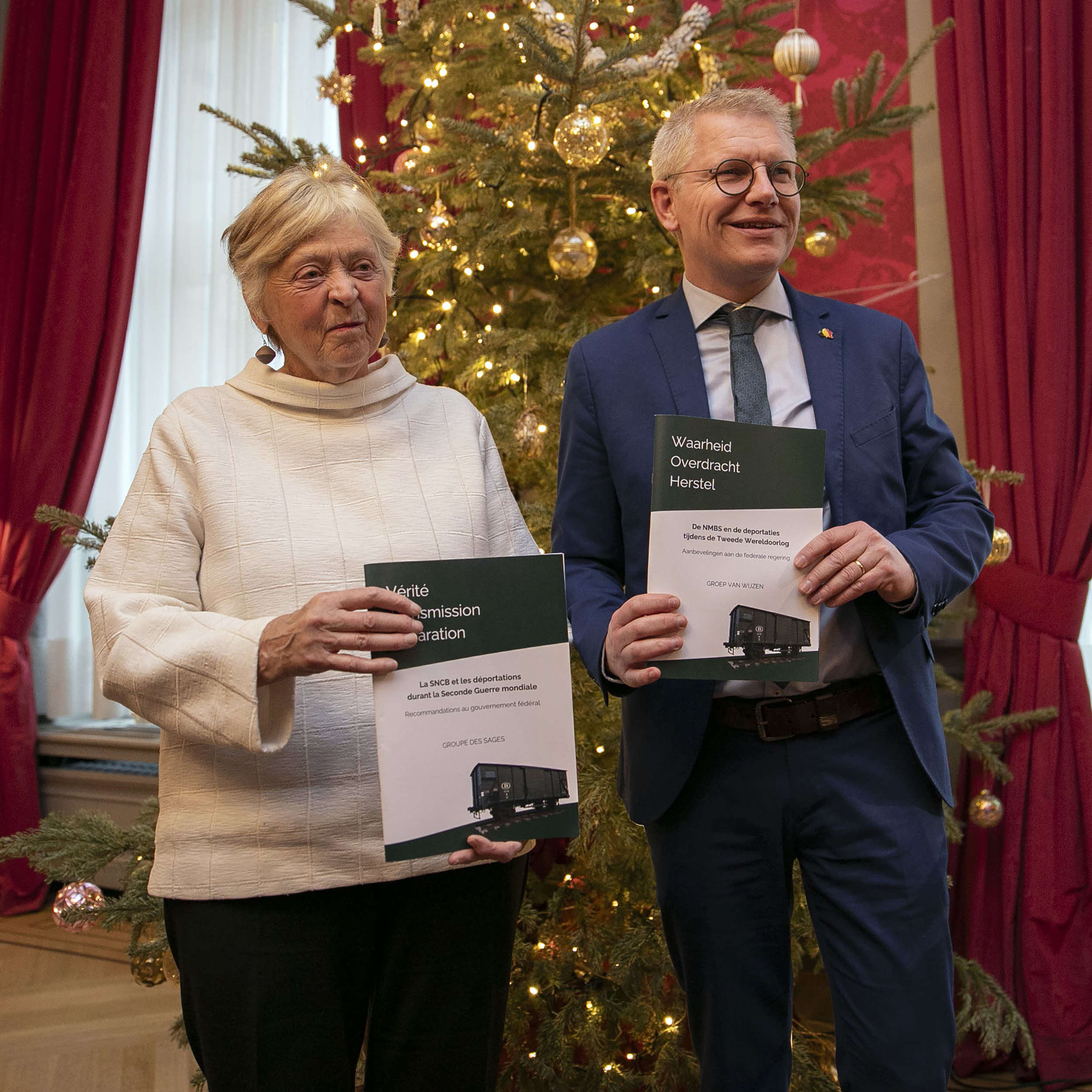  Groep van Wijzen presenteert zijn conclusies aan de federale regering