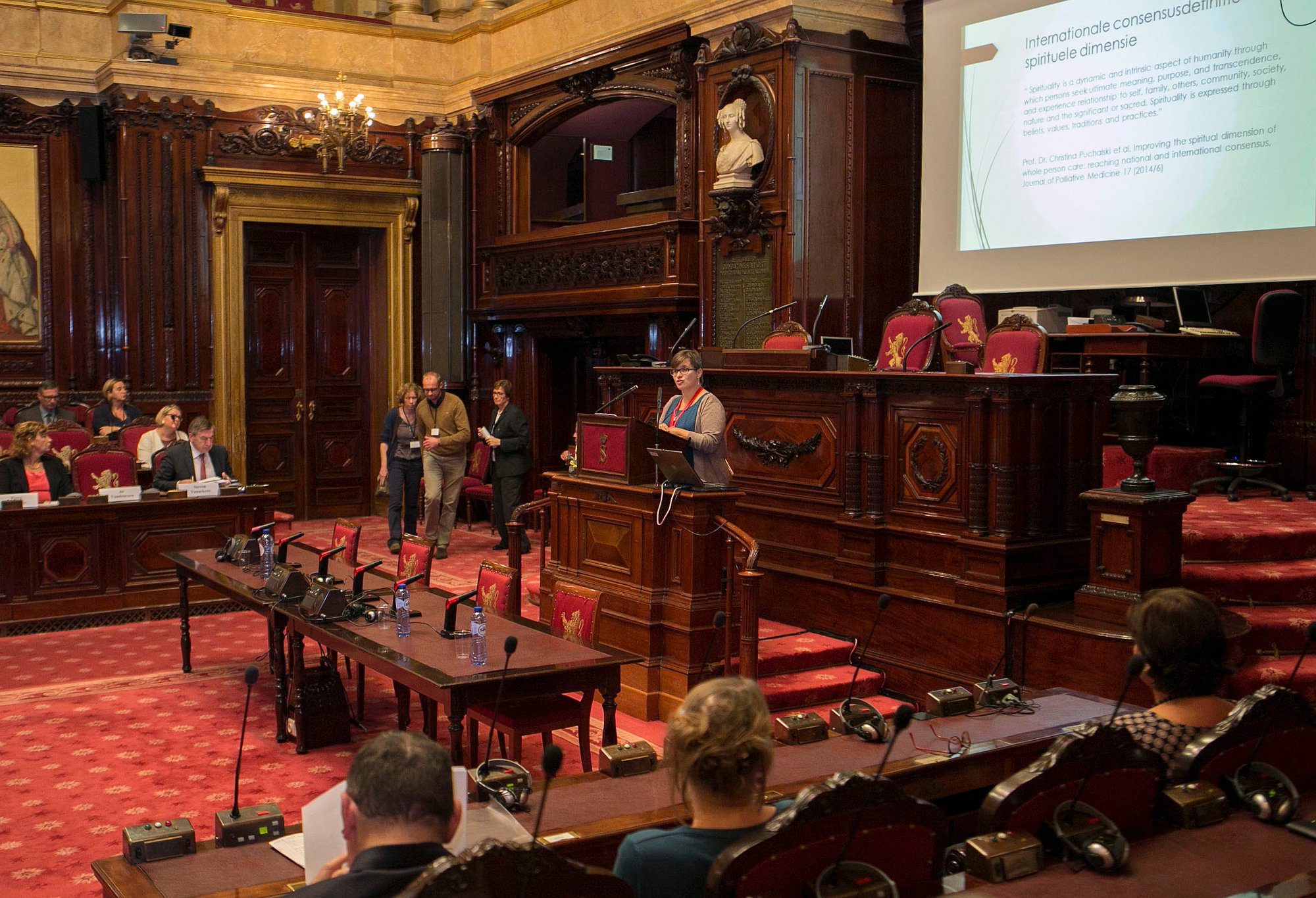  Symposium « Vers le meilleur accompagnement spirituel possible dans le domaine de la santé et de l'aide sociale »