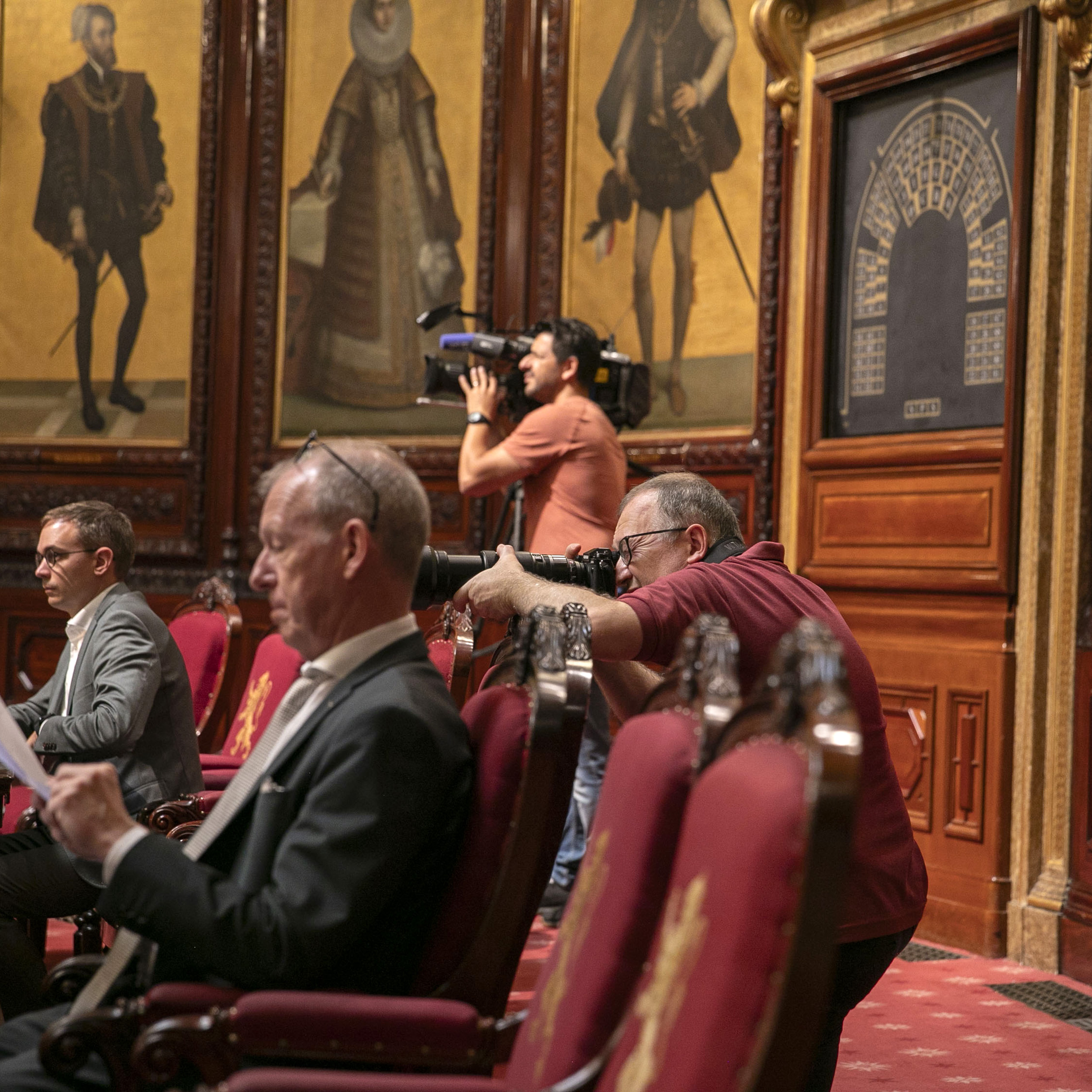  Les nouveaux sénateurs des entités fédérées prêtent serment