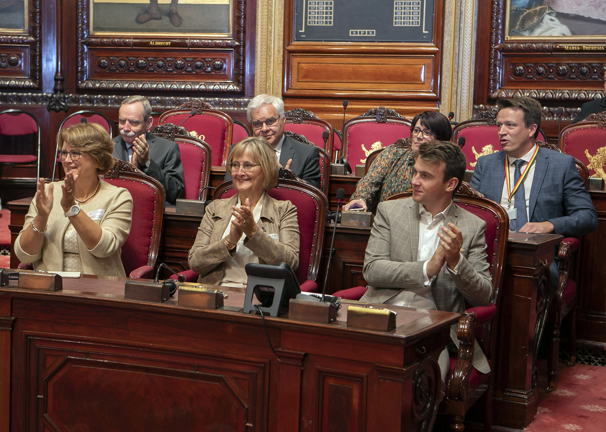  Portrait de Mme Sabine Laruelle inauguré au Sénat