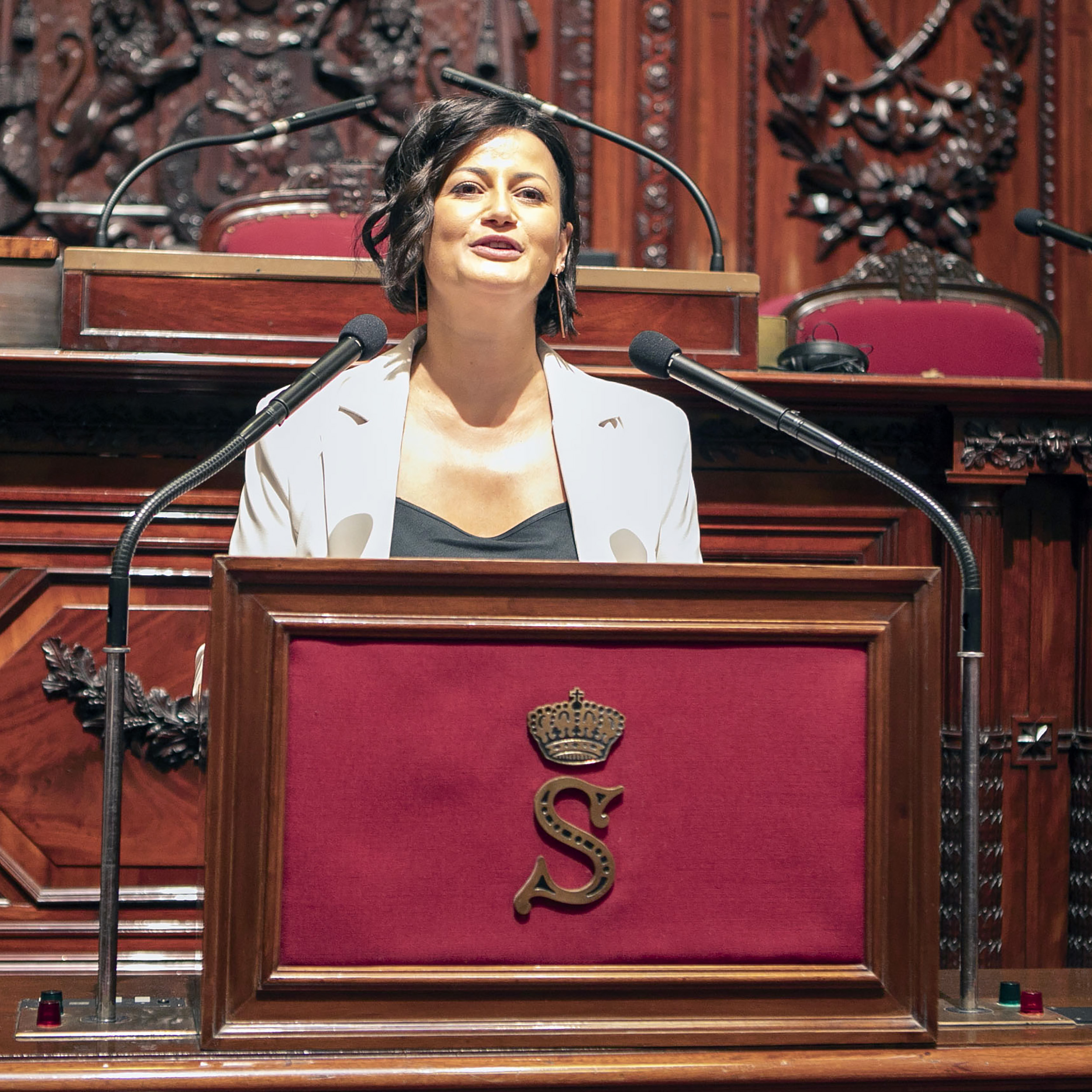  Portrait de Mme Sabine Laruelle inauguré au Sénat