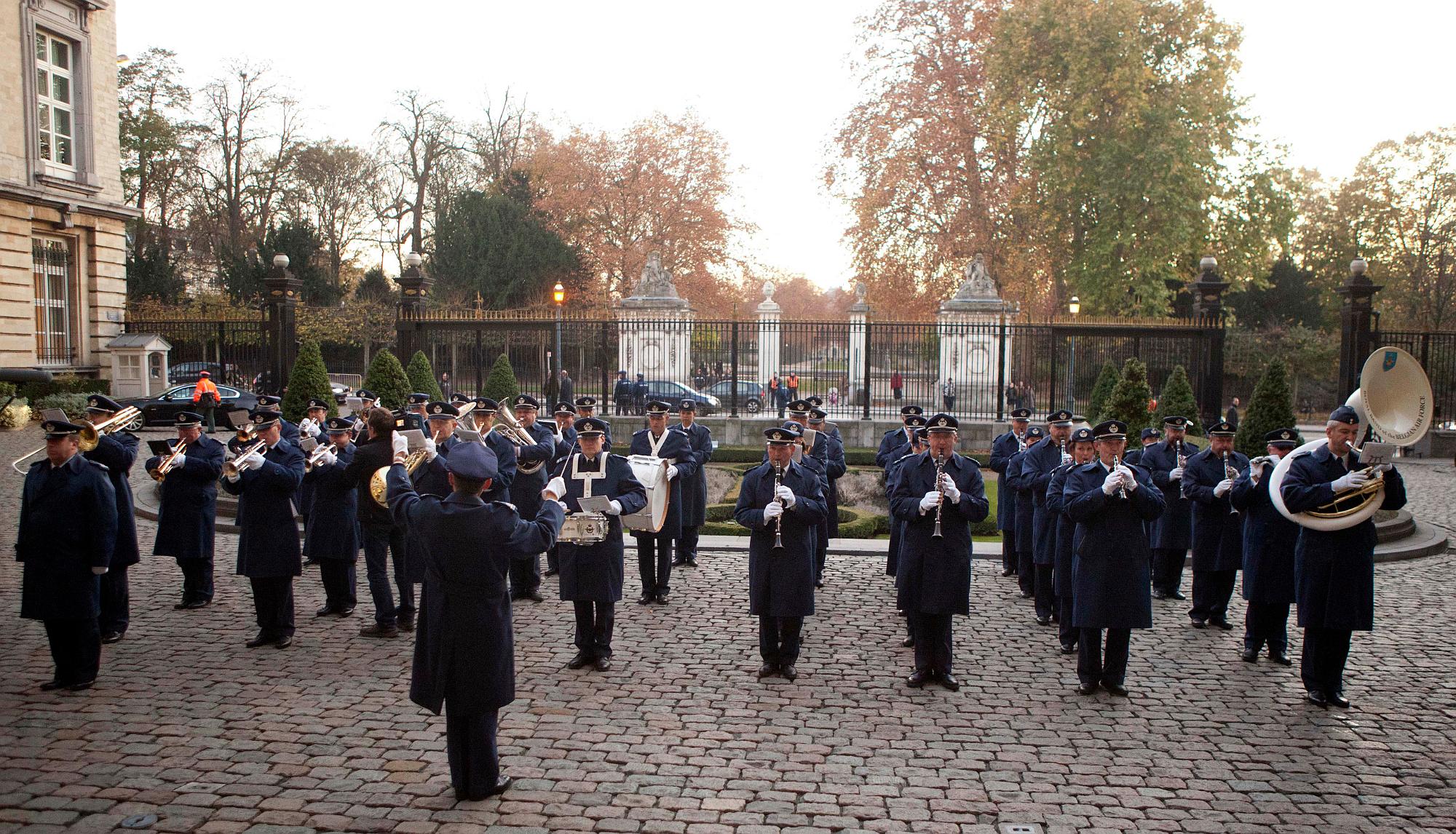  La Fête du Roi au Parlement féderal - “Hommage aux bénévoles et aux volontaires” - 15/11/2011