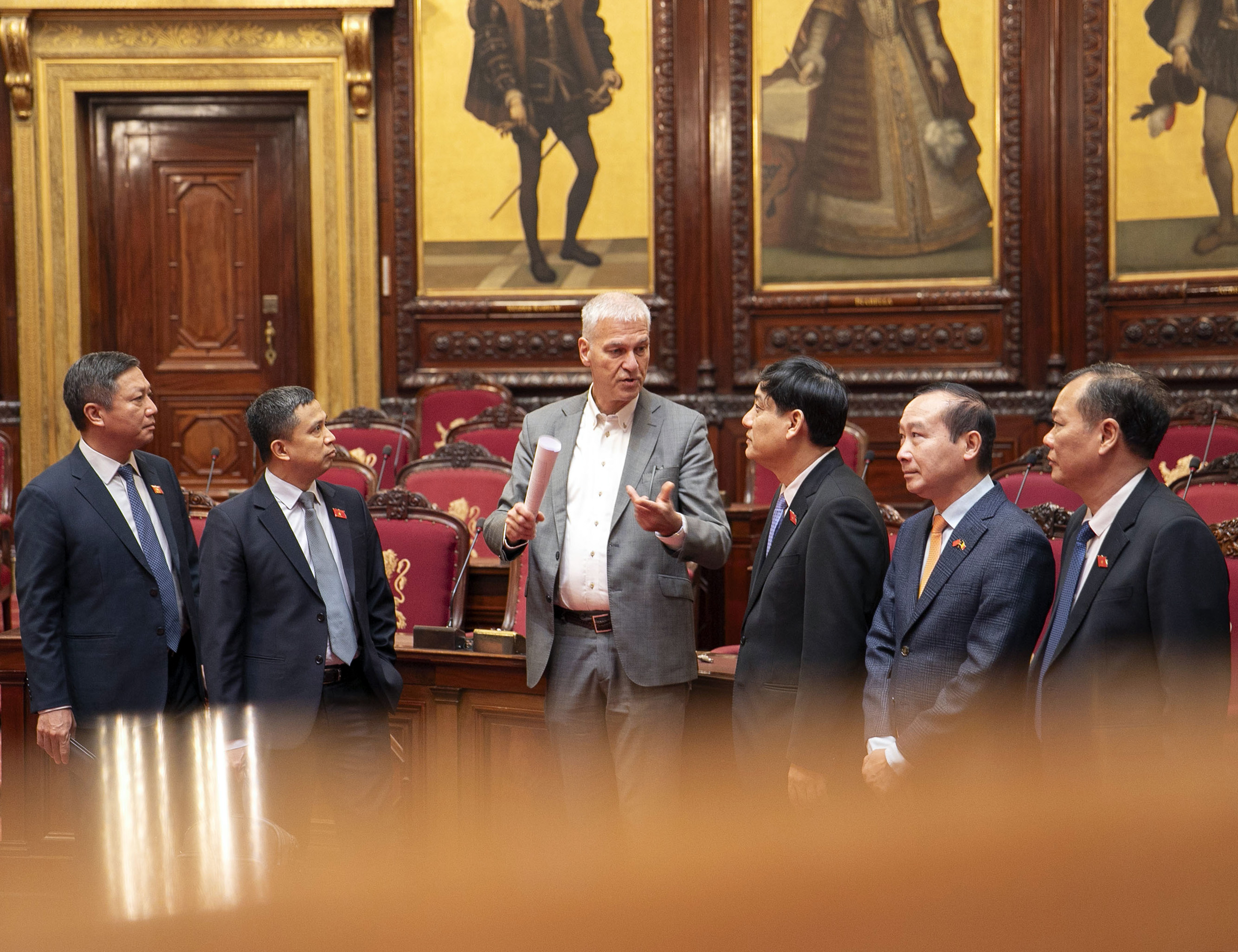  Visite d'une délégation vietnamienne au Sénat