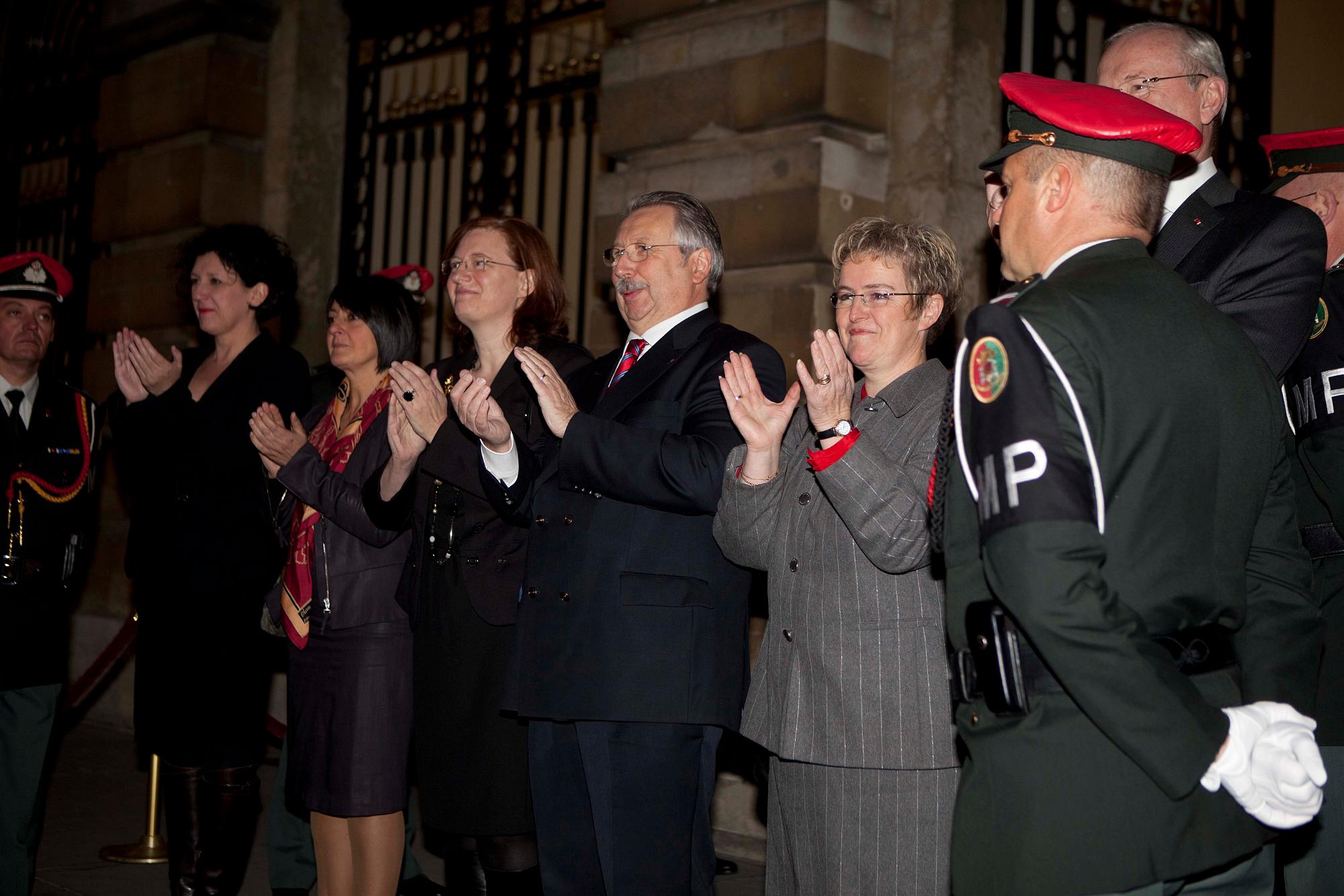  La Fête du Roi au Parlement féderal - “Hommage aux bénévoles et aux volontaires” - 15/11/2011