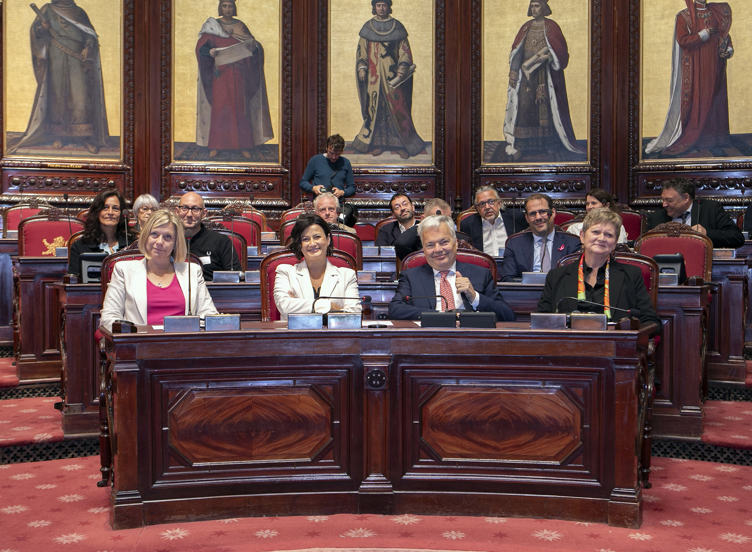  Portrait de Mme Sabine Laruelle inauguré au Sénat