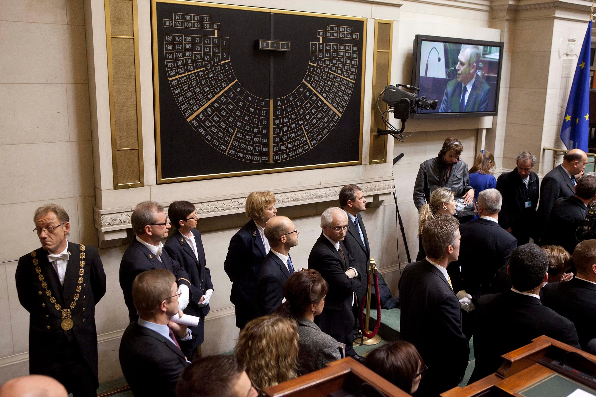  La Fête du Roi au Parlement féderal - “Hommage aux bénévoles et aux volontaires” - 15/11/2011